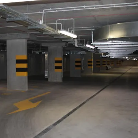 Vista Airport - Free Underground Parking - Close To Airport - Self Check-in * Varšava
